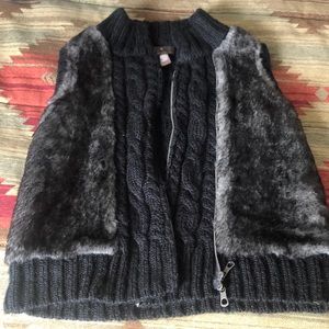 NWOT fury vest size M
